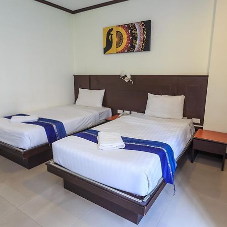 Sharaya Patong Hotel Bagian luar foto