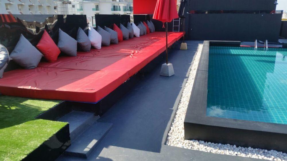 Sharaya Patong Hotel Bagian luar foto