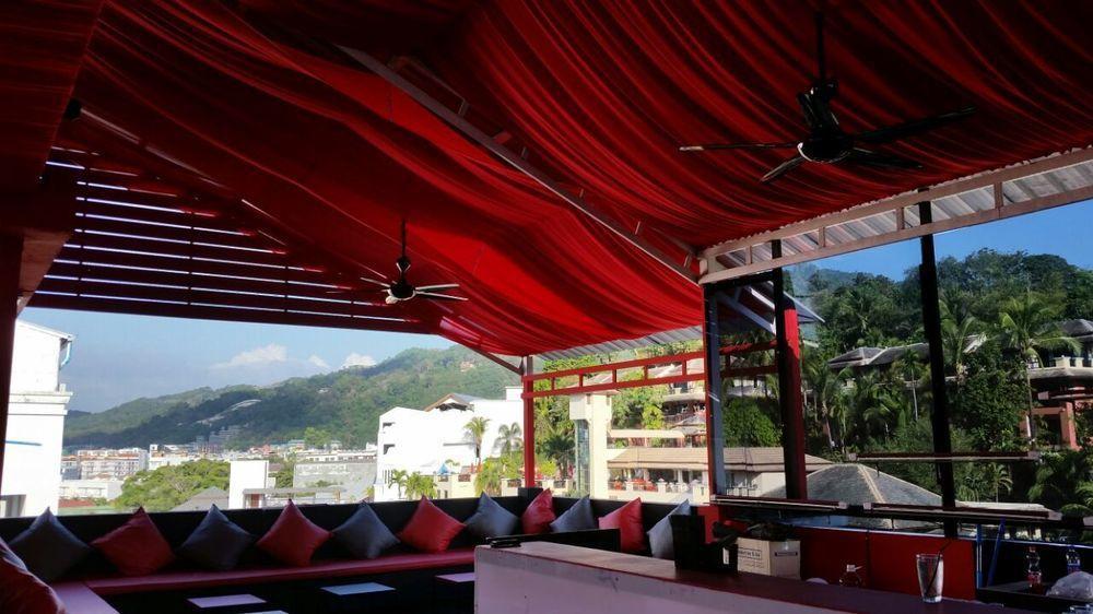 Sharaya Patong Hotel Bagian luar foto